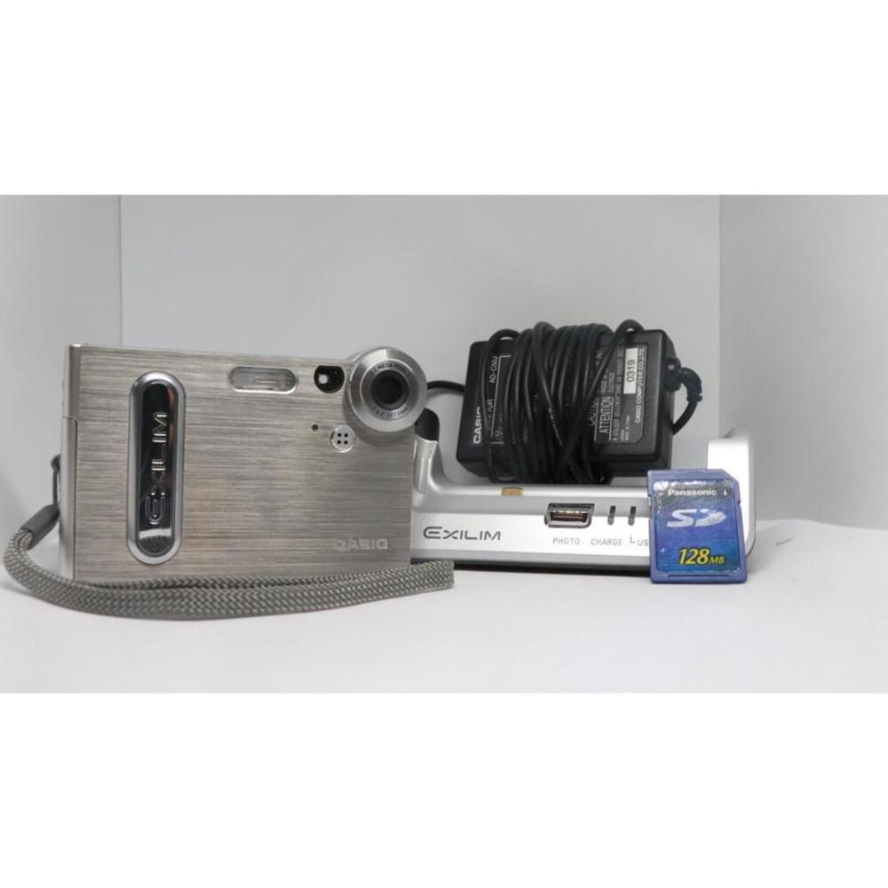 Tested Casio Exilim EX-S 3.2MP Ultra Slim Digital Camera SD / Charging Dock